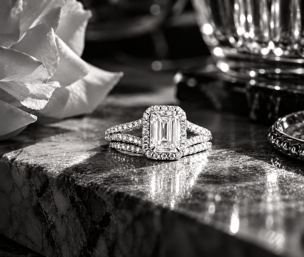 Elara Emerald-Cut Moissanite Ring Set