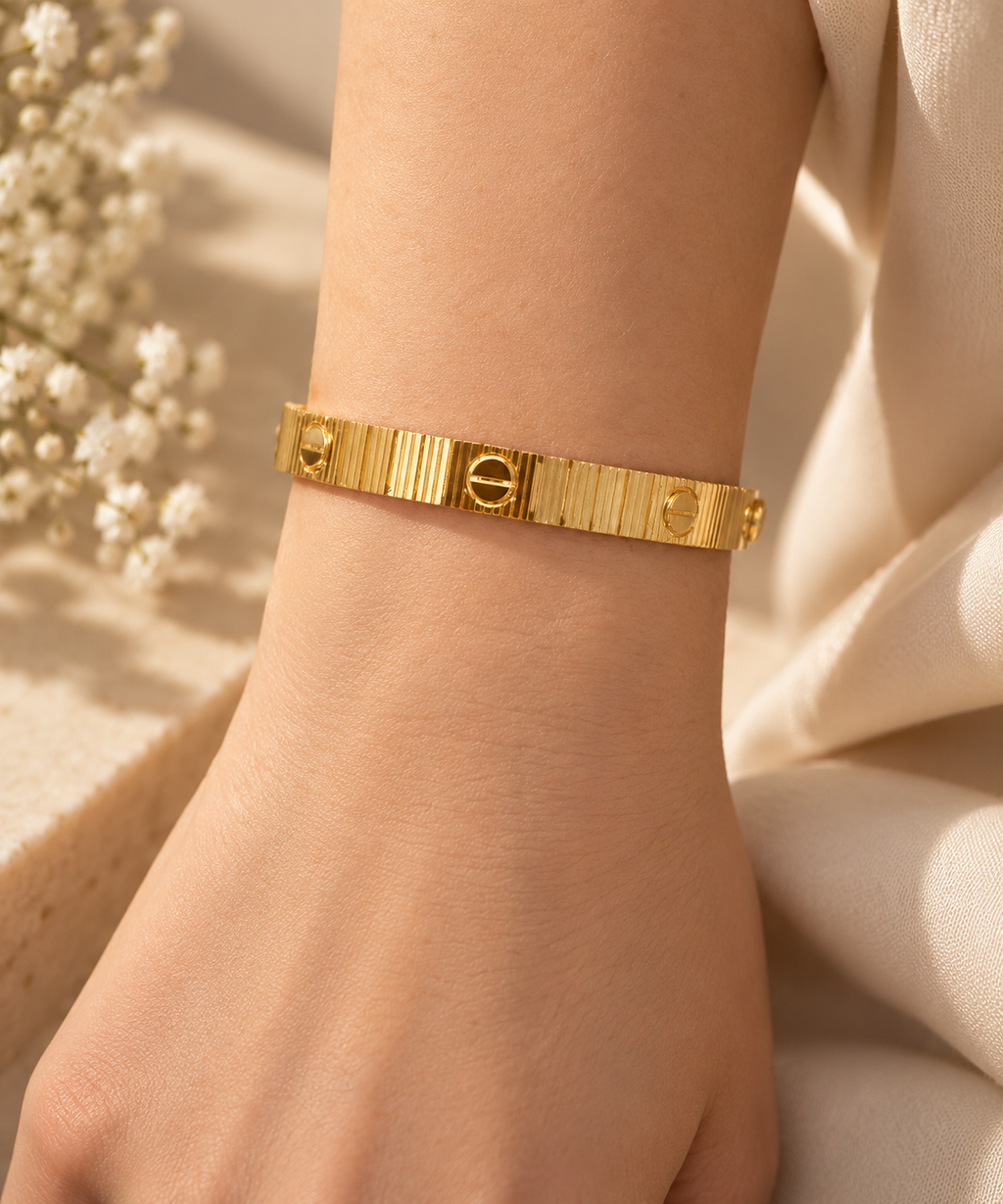 Gold Unlimited Love Bracelet
