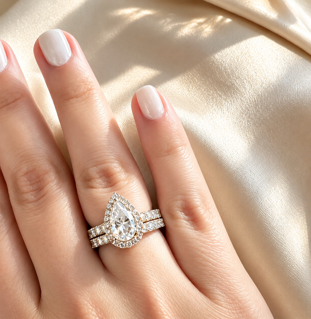 Noor Pear-Cut Moissanite Ring Set