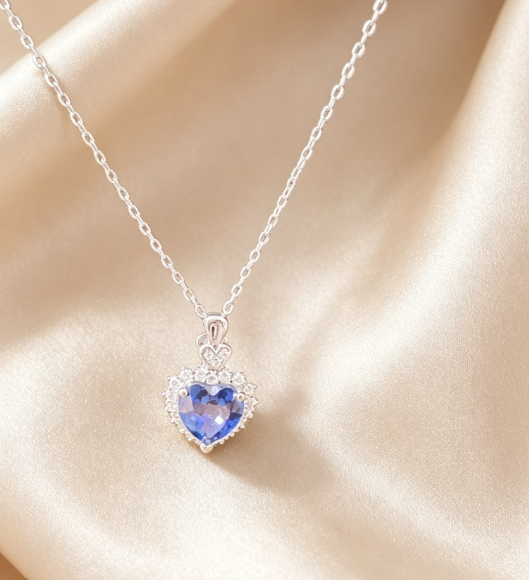 Alessa Sapphire Love