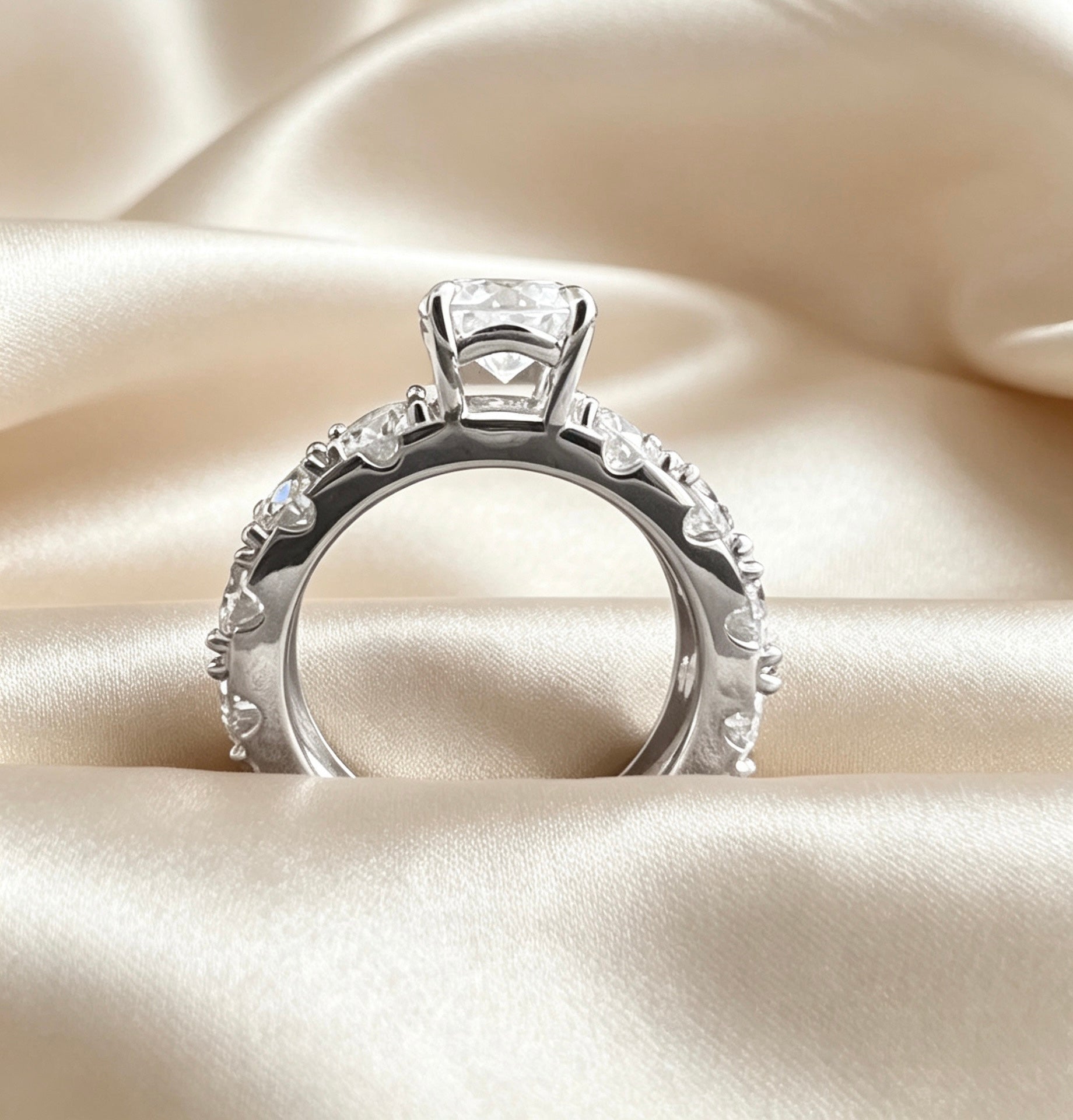 Aurora Royale Ring