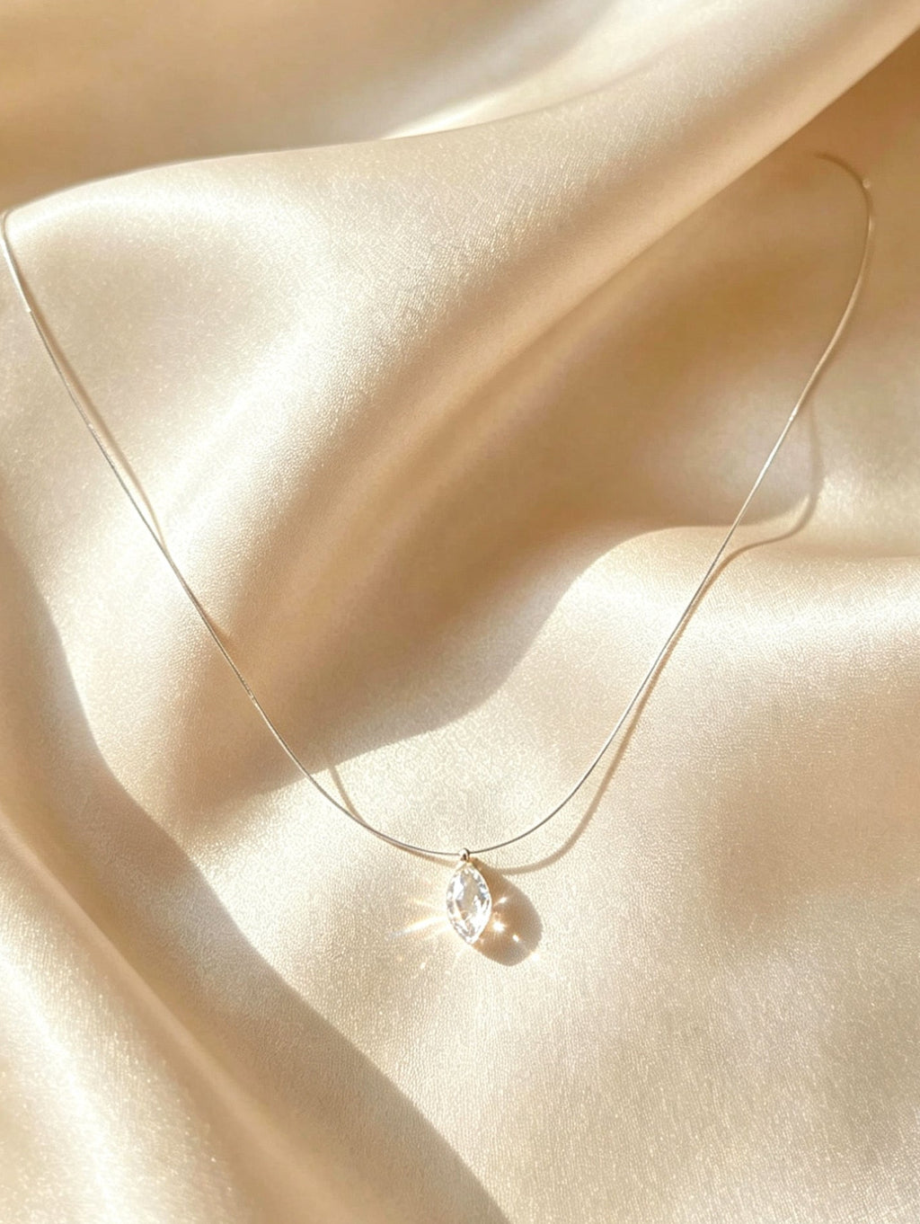 Luma Necklace