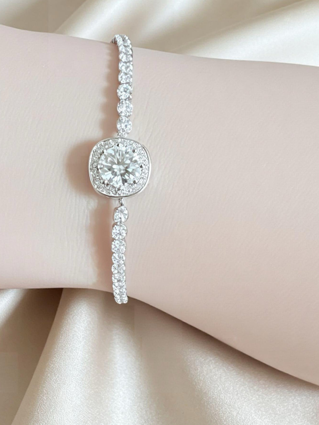 Camelia Bracelet
