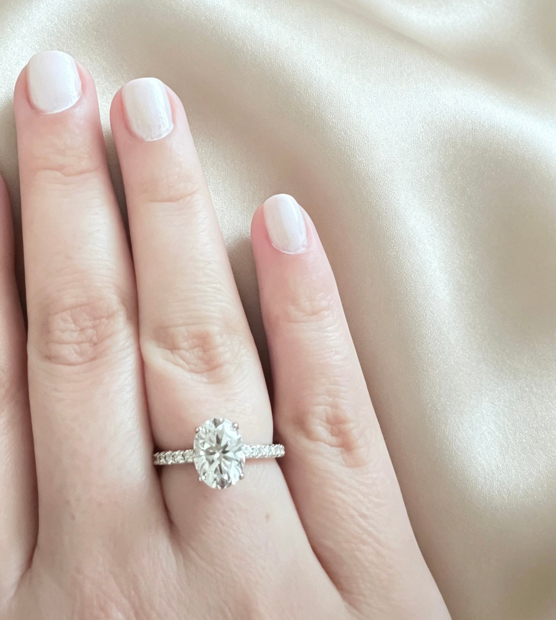 Alessa Glow Ring
