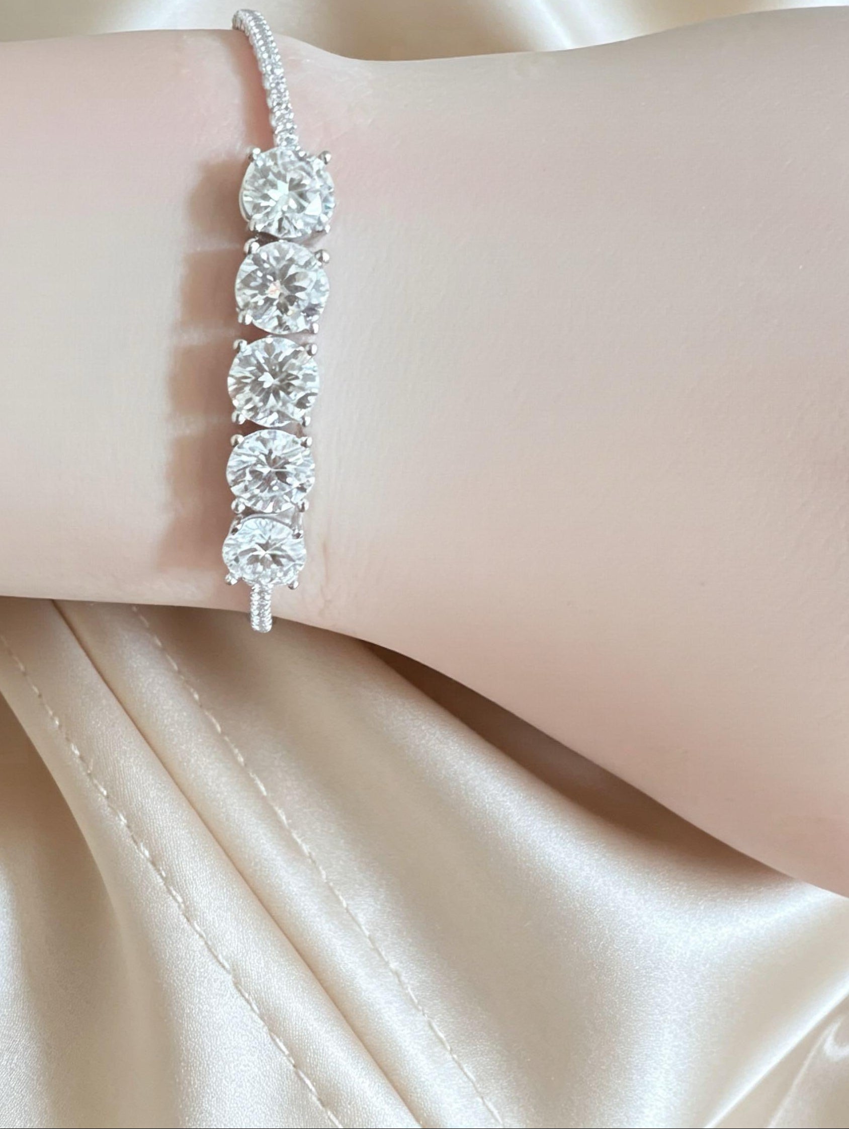 Lilly Bracelet