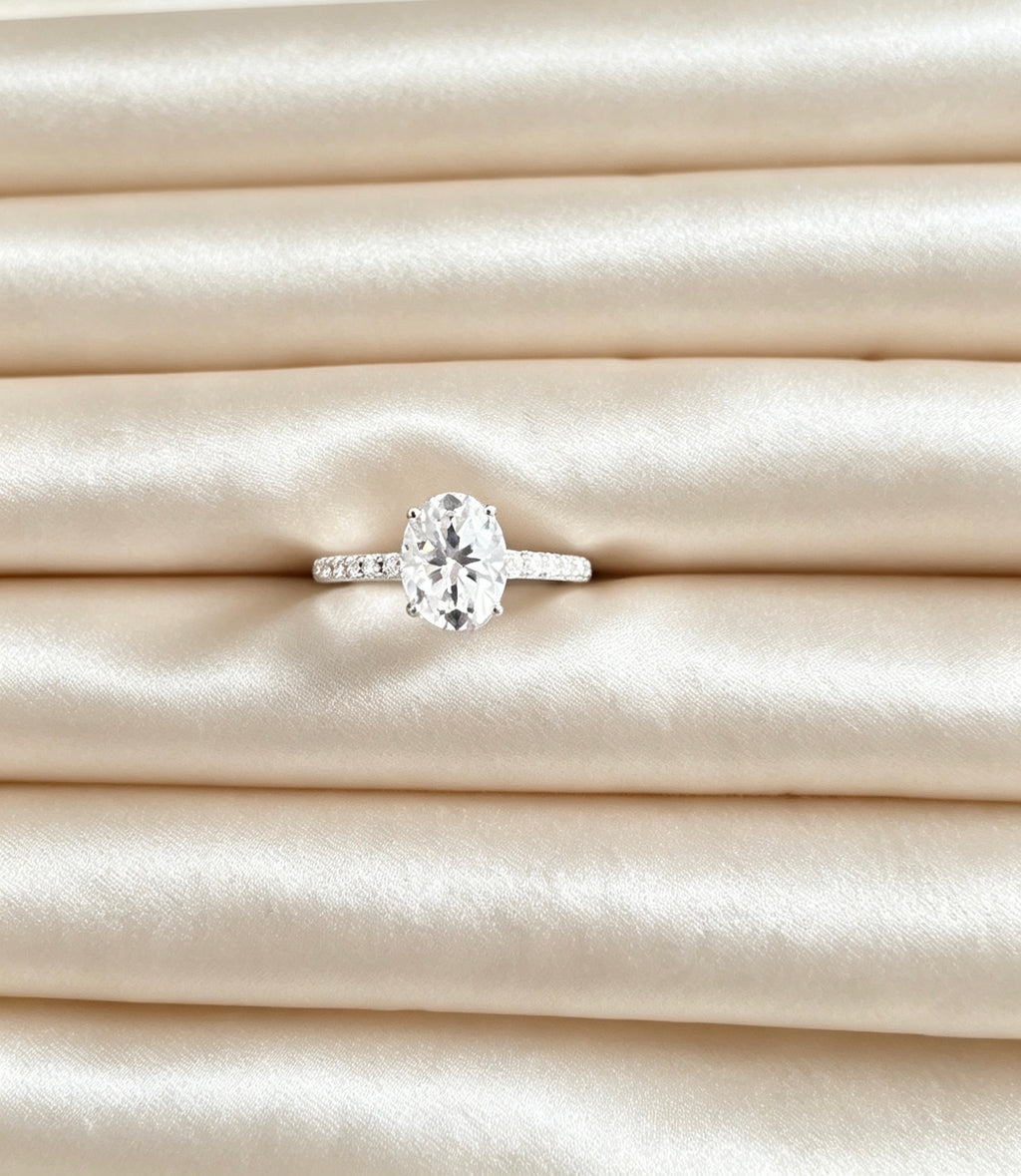 Alessa Glow Ring