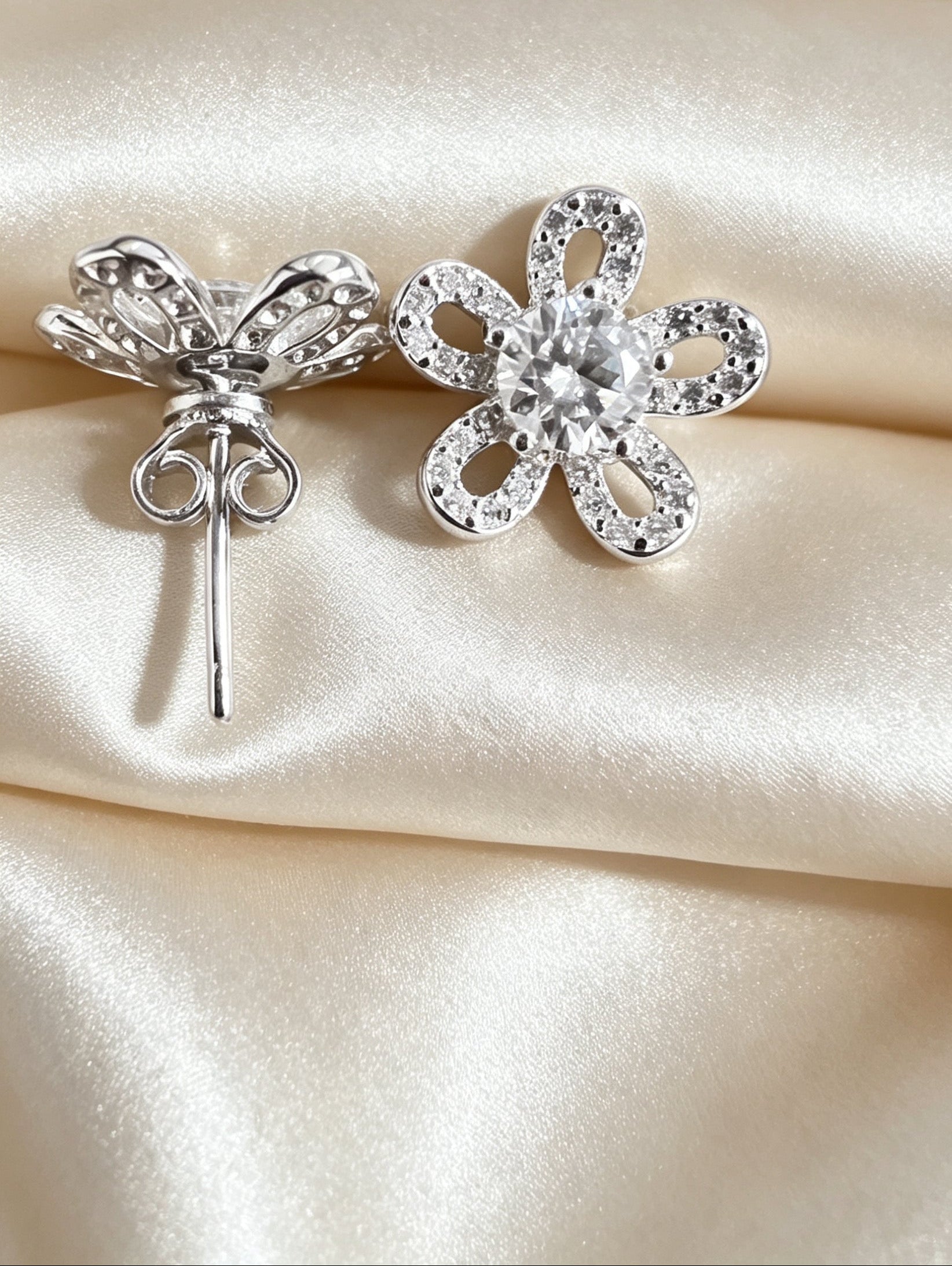 Dahlia Earrings