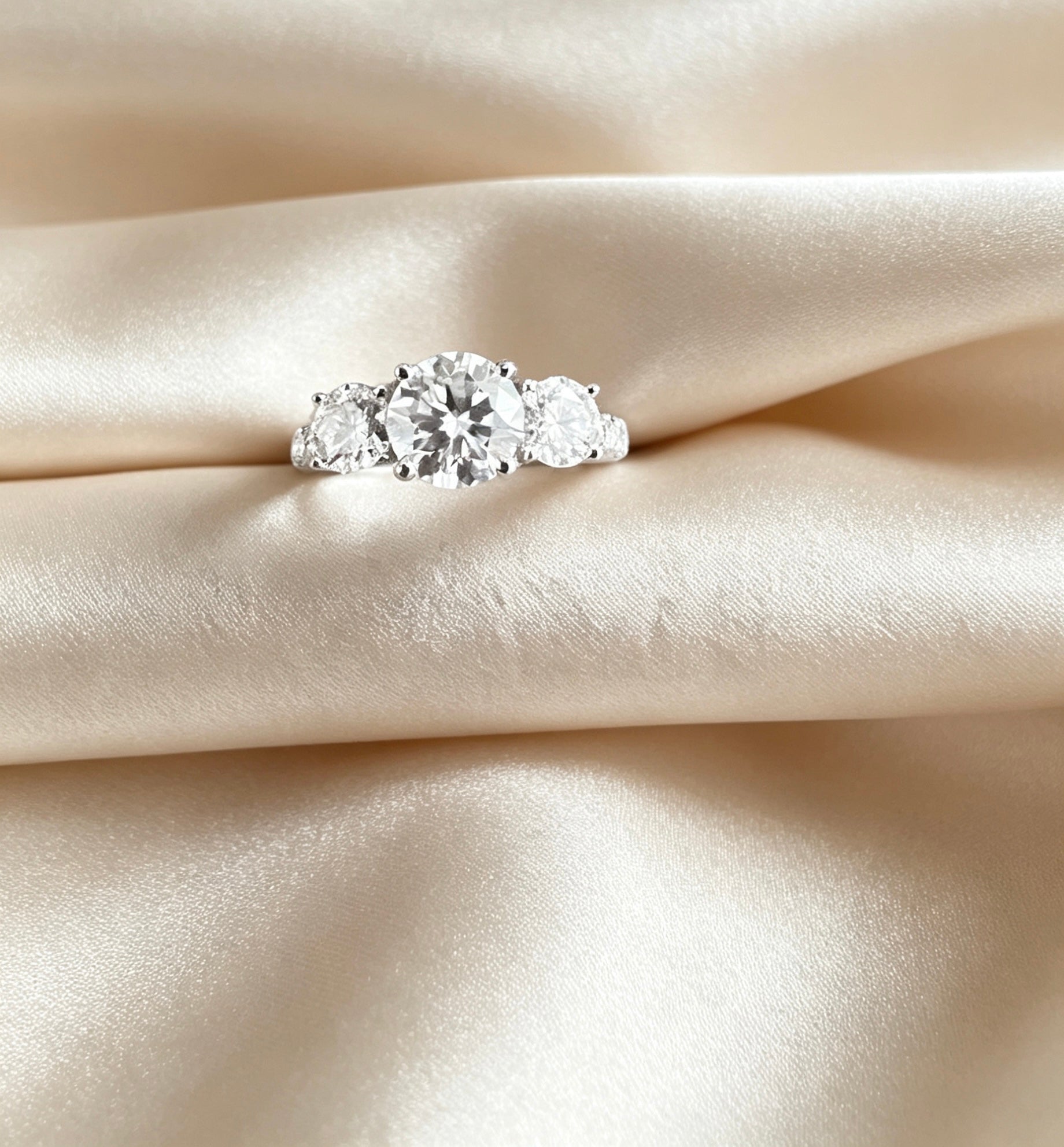 Alessa Trinity Ring